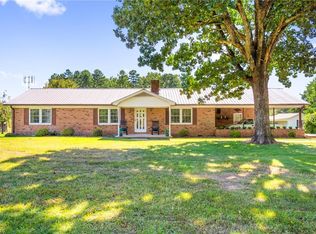 6093 Zoo Pkwy, Asheboro, NC 27205