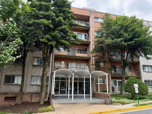5801 Quantrell Ave APT 109, Alexandria, VA 22312