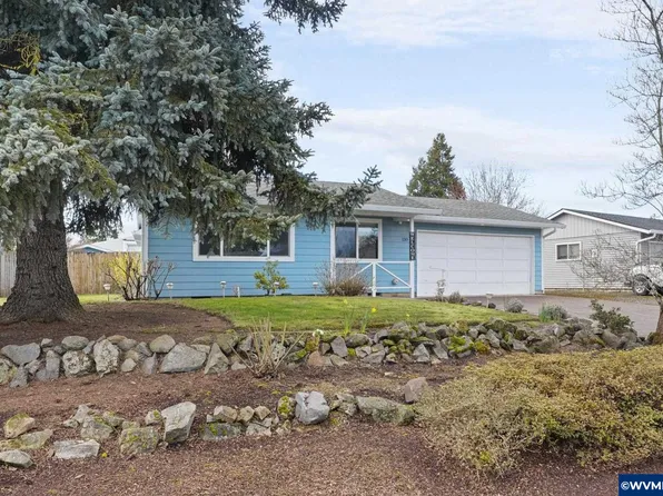 130 11th St, Dayton, OR 97114