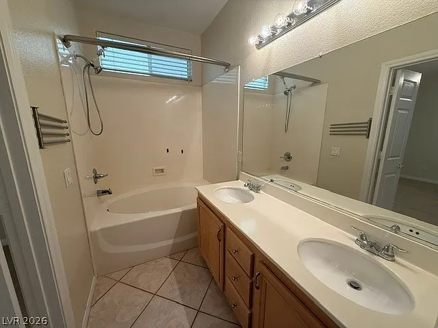 7634 Avila Beach Ave — Photo 9