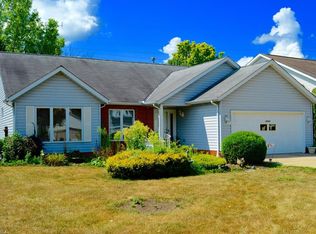39340 King Edward Ct, Willoughby, OH 44094