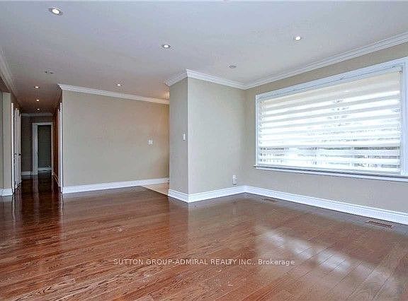 2nd image of 320 Horsham Ave
