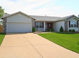 41 Lands End Ct, Saint Charles, MO