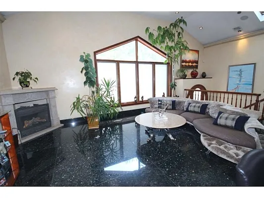 Sold by Bergen Basin Real Estate | media 15