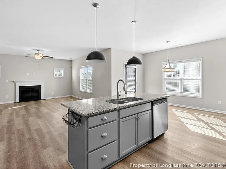 120 Chatfield Dr — Photo 14