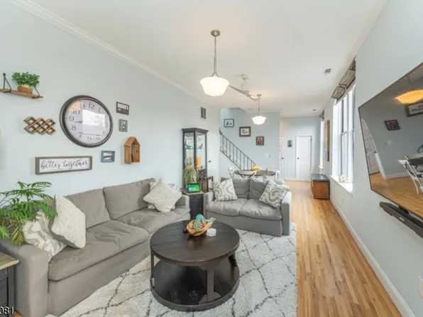 295 Bloomfield Ave #7, Montclair Twp., NJ 07042