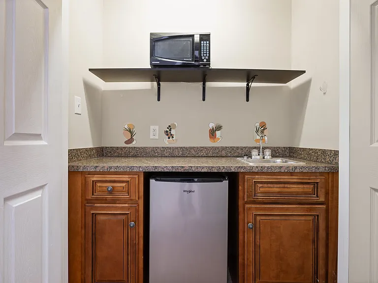 Tomrick Cir — Photo 14