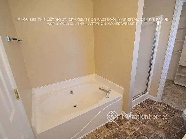 3517 Lusby Ct — Photo 12