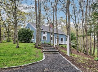 15 Greensward Rd, Mashpee, MA 02649