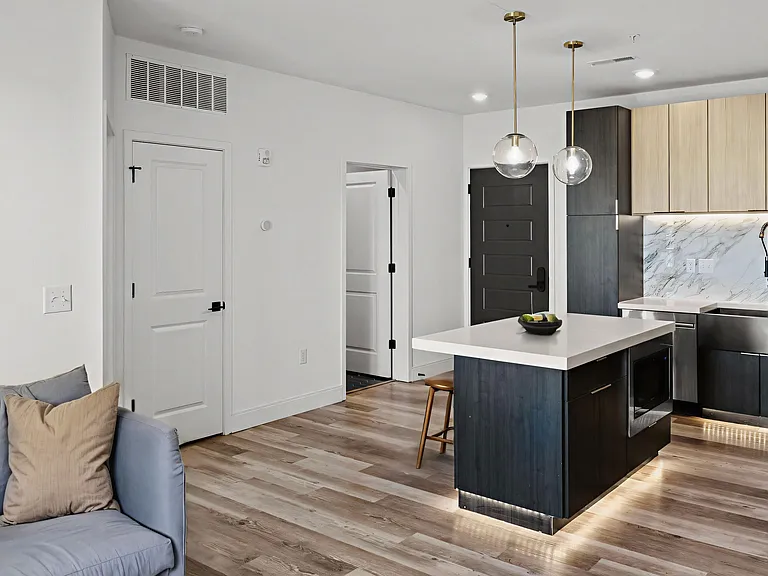 5656 Pershing Ave #332 — Photo 3