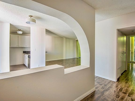 5th image of 4506 W 3rd St #2044