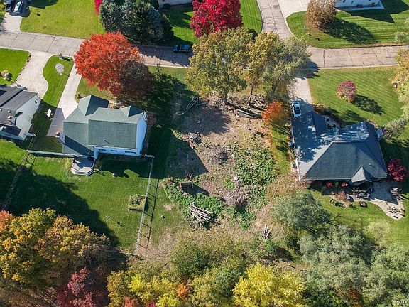 3rd image of 53598 Hickory Ln