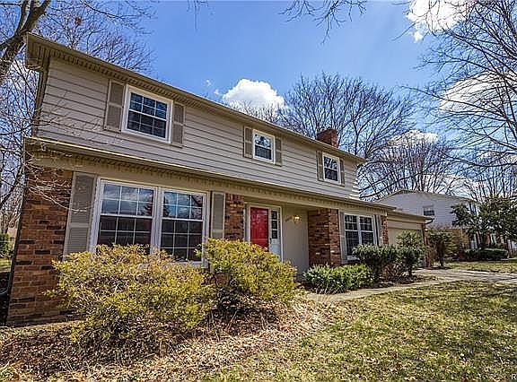 2nd image of 30116 Club House Ln