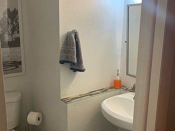 Downstairs half bath 