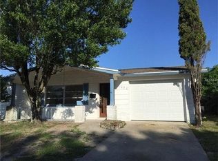 1050 Croydon Ln, Holiday, FL 34691