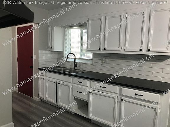 2nd image of 1442 N Eucalyptus Dr