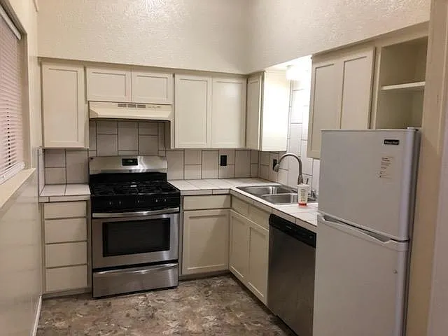 510 Texas St #6