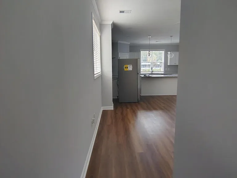 1061 Pinecrest Ave NW #B — Photo 10