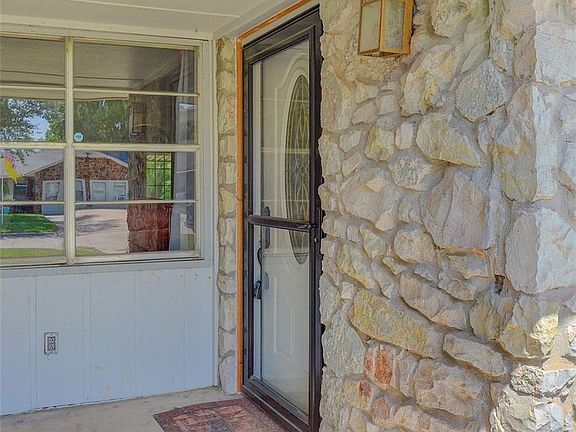 4th image of 143 Folsom Dr