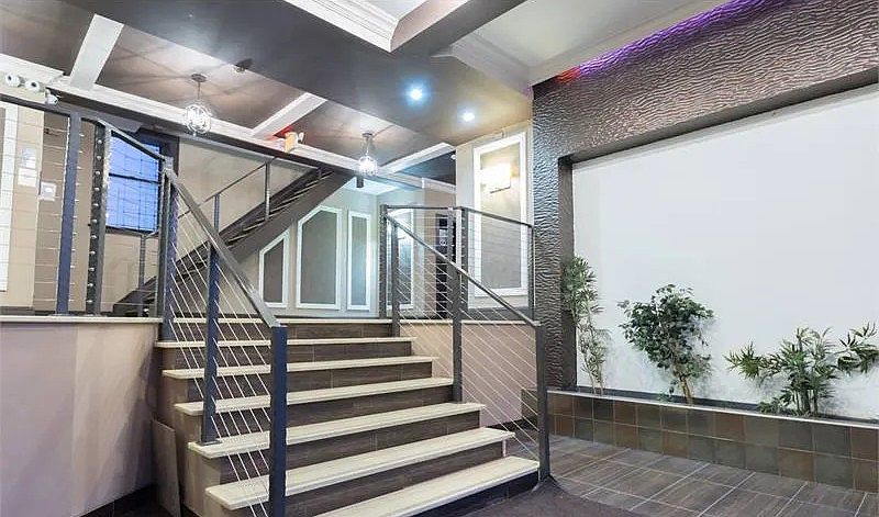 2nd image of 140 Chancellor Ave #B1