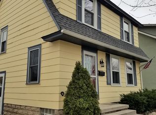 405 S Grand Ave, Waukesha, WI 53186