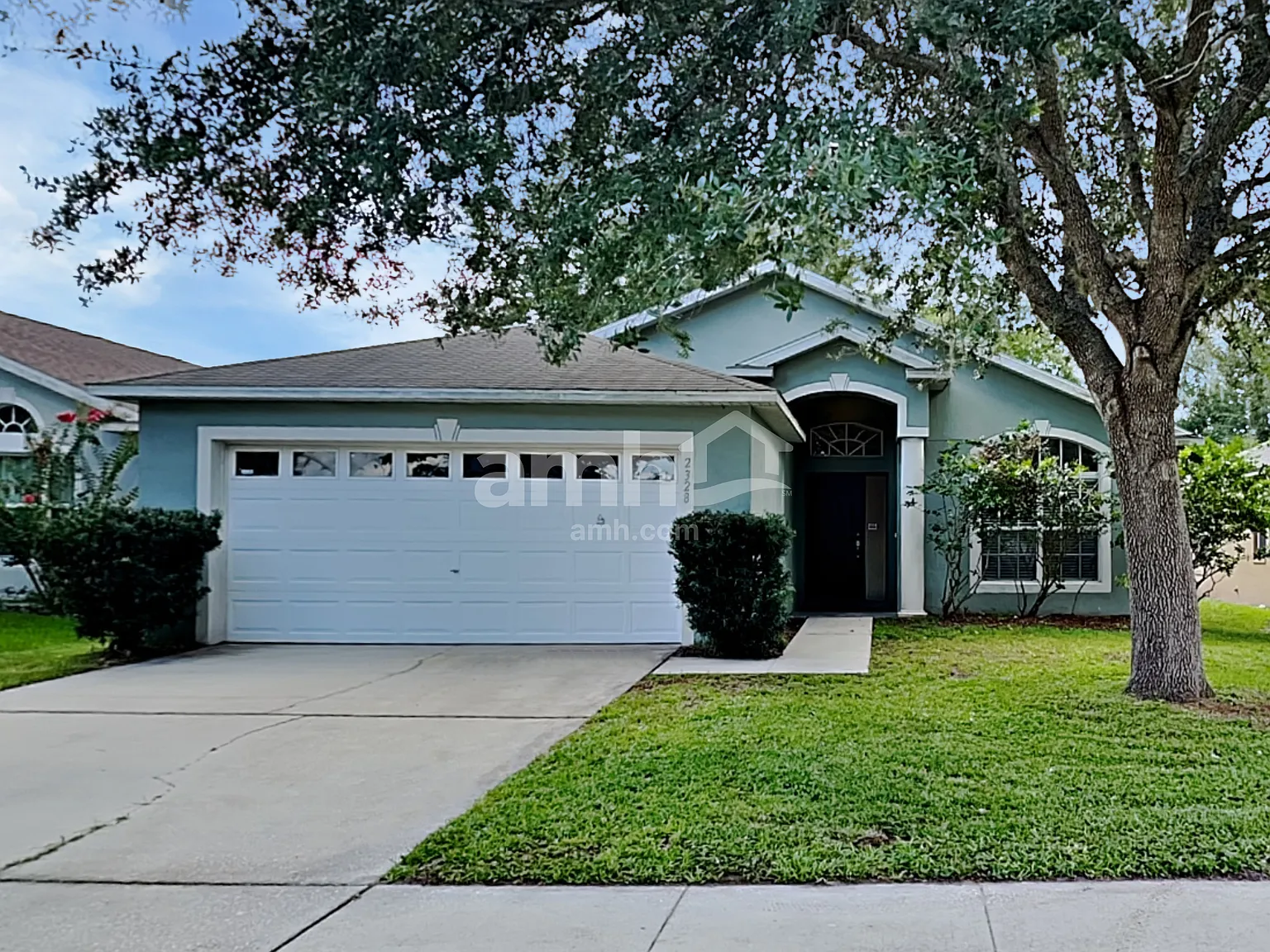 3 bed, 2.0 bath, 1496 sqft, $2,375 — Photo 1