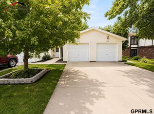 2216 SW 19th St, Lincoln, NE 68522