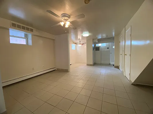 Rented by Rentiko Inc | media 33