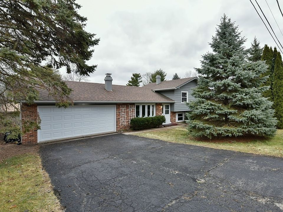 1st image of 301 Hazelwood Dr