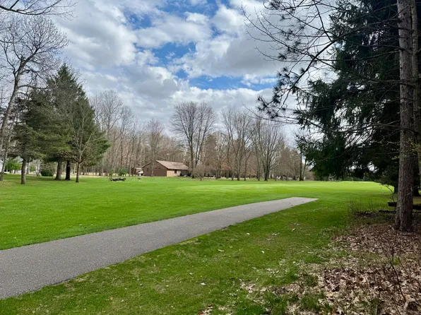 6798 Beechnut Rdg, Stanwood, MI 49346