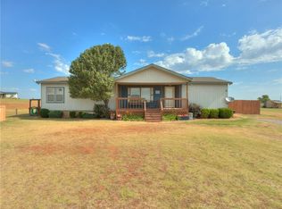 23975 E 1000th Rd, Weatherford, OK 73096