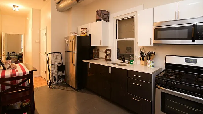 Rented by Nooklyn NYC LLC | media 9