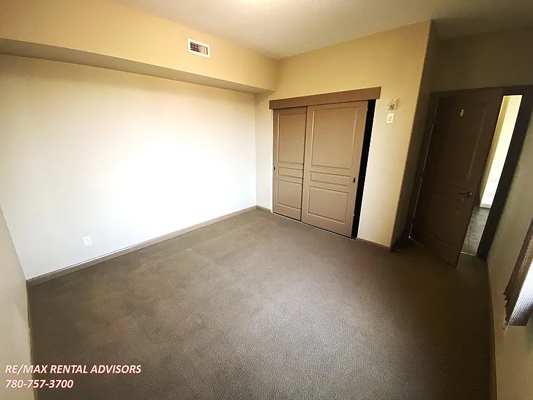 501 Palisades Way #404 — Photo 9