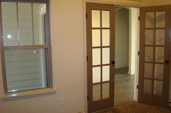 4th image of 3901 Sierra Vista Way