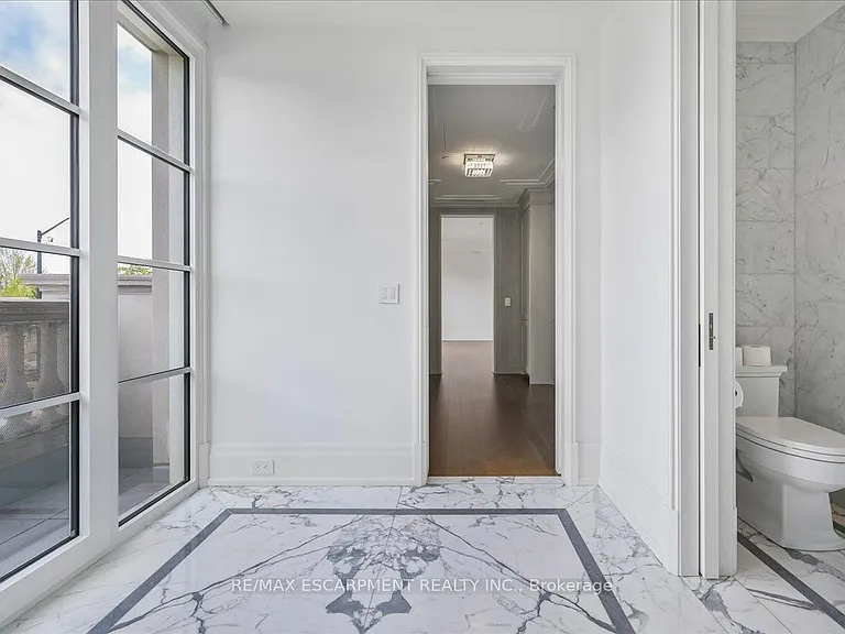 300 Randall St S #211 — Photo 10