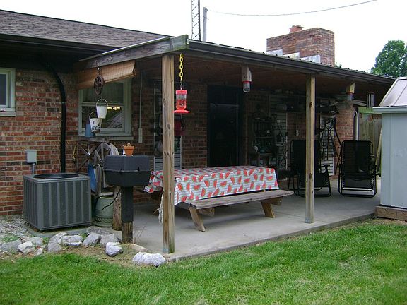 3rd image of 2619 Donerail Dr