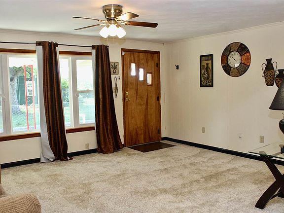 3rd image of 1207 Munice Park