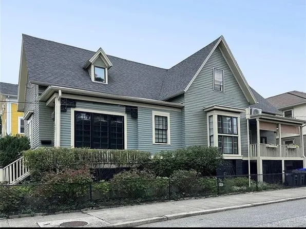 481 Pine St, Providence, RI 02907