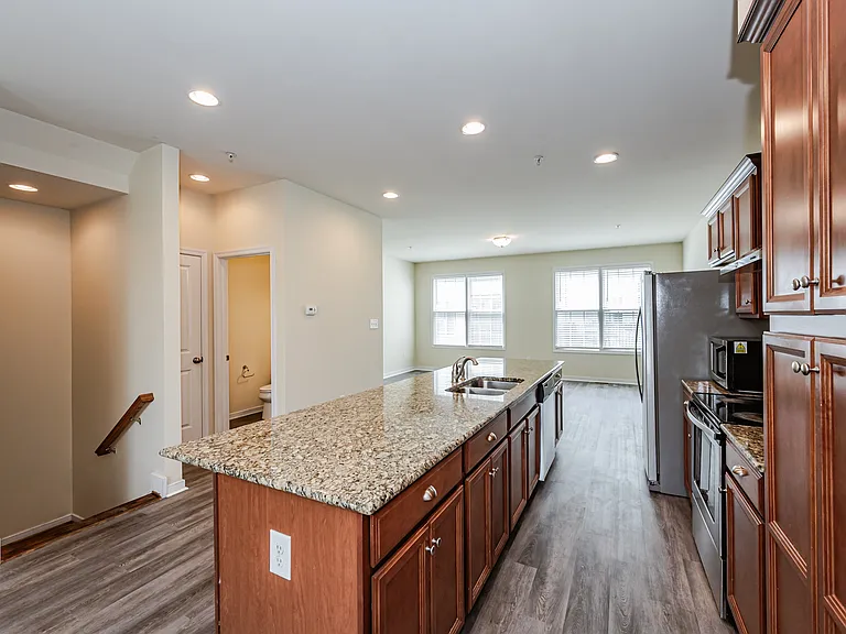 3927 Liesfeld Pl — Photo 6