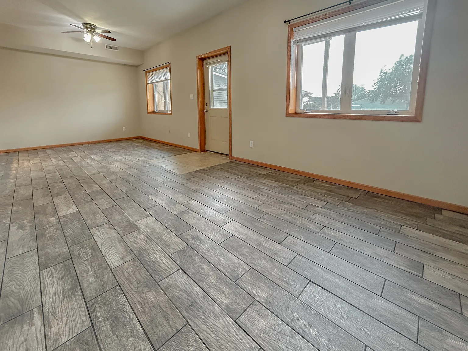 2 bed, 800 sqft, $1,200 — Photo 3