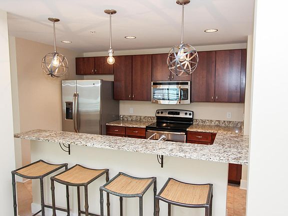 5th image of 529 Miller Dr Unit 212
