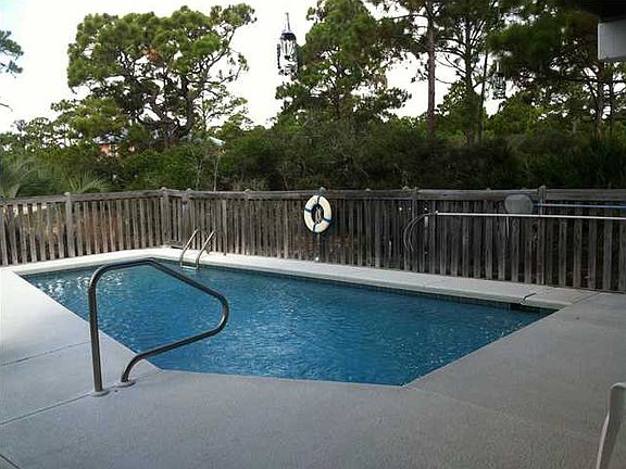 5th image of 1308 Azelea Dr