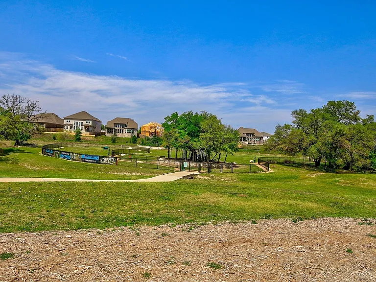 173 Riverhill Dr — Photo 38