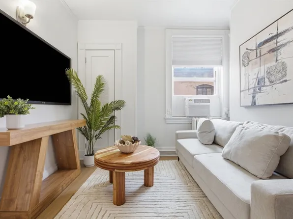 21 Beacon St APT 11L, Boston, MA 02108