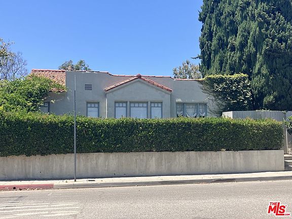 2nd image of 9001 Rosewood Ave
