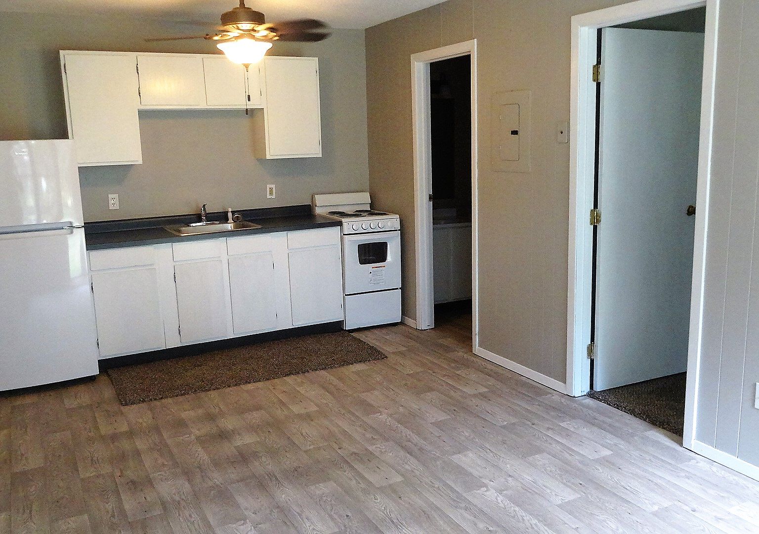 435 High St APT 1, Vermillion, SD 57069 Zillow
