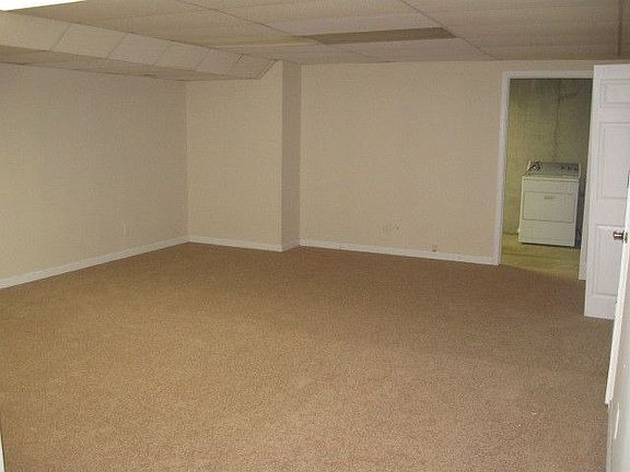 4th image of 473 Rose Ct