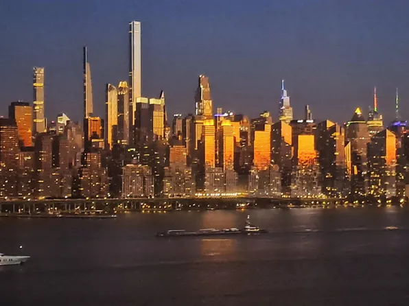 7000 Blvd East image 6 of 39