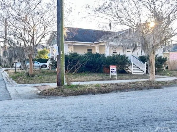 657 W 34th Street, Savannah, GA 31415