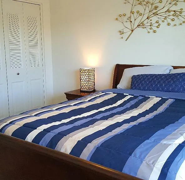 1414 E Chilton Dr — Photo 20